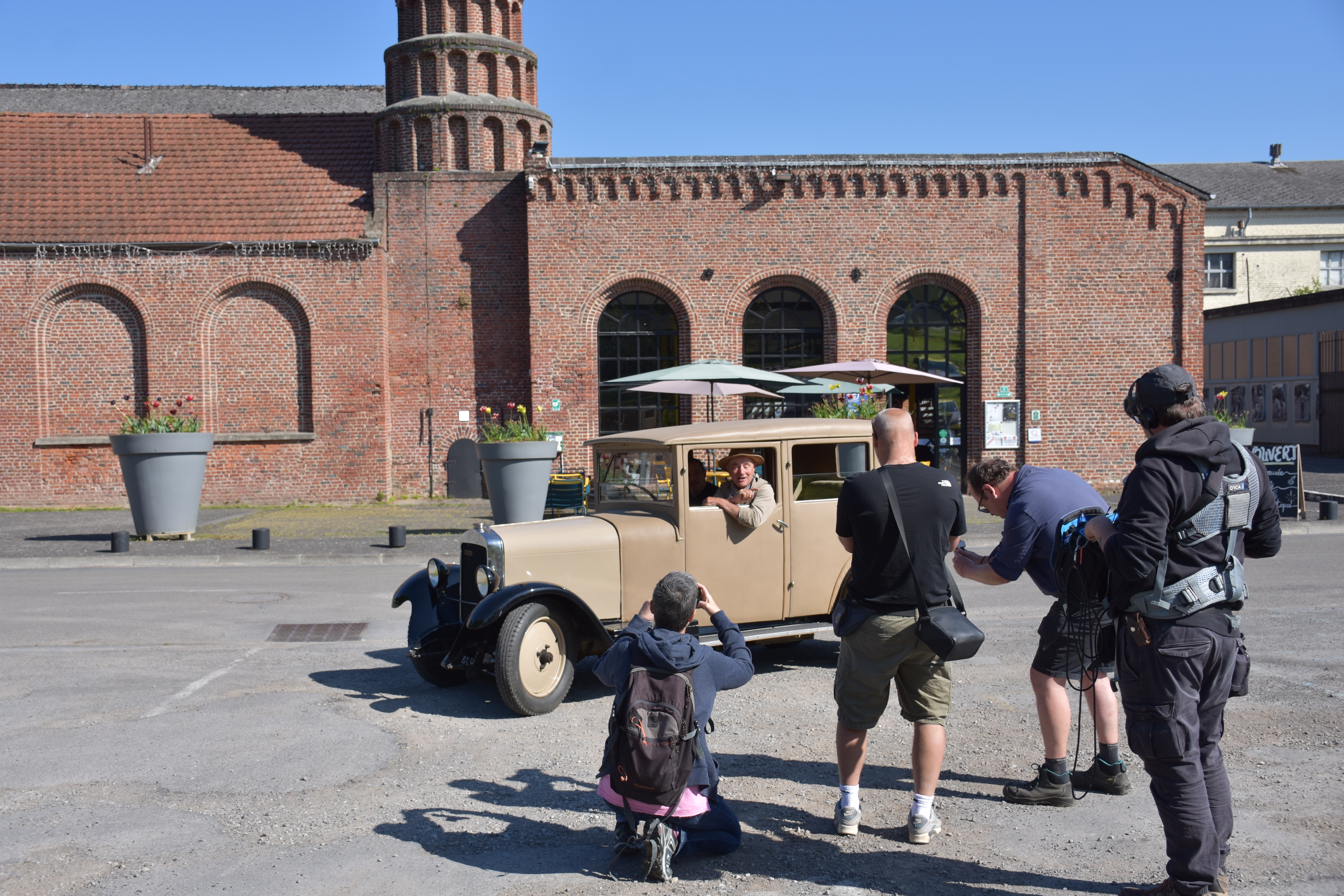 A l'&eacute;co.JPG (5.41 MB)